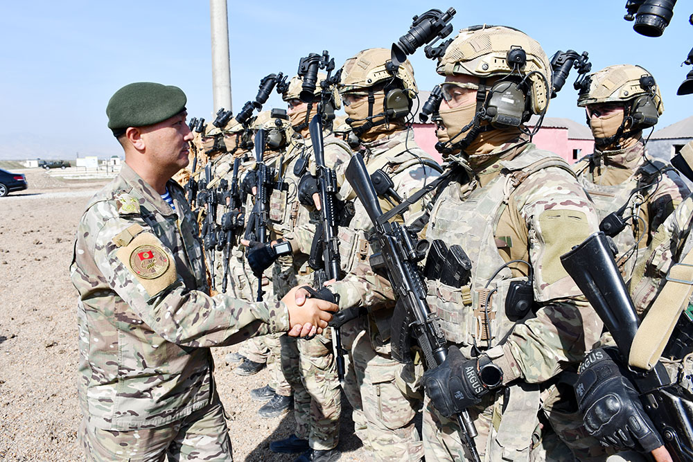 Azərbaycan və Qırğızıstan XTQ-ləri arasında mümkün əməkdaşlığın inkişaf perspektivləri müzakirə edilib (FOTO)