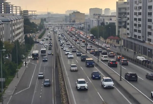 DİQQƏT: Bu yollarda tıxac var - SİYAHI