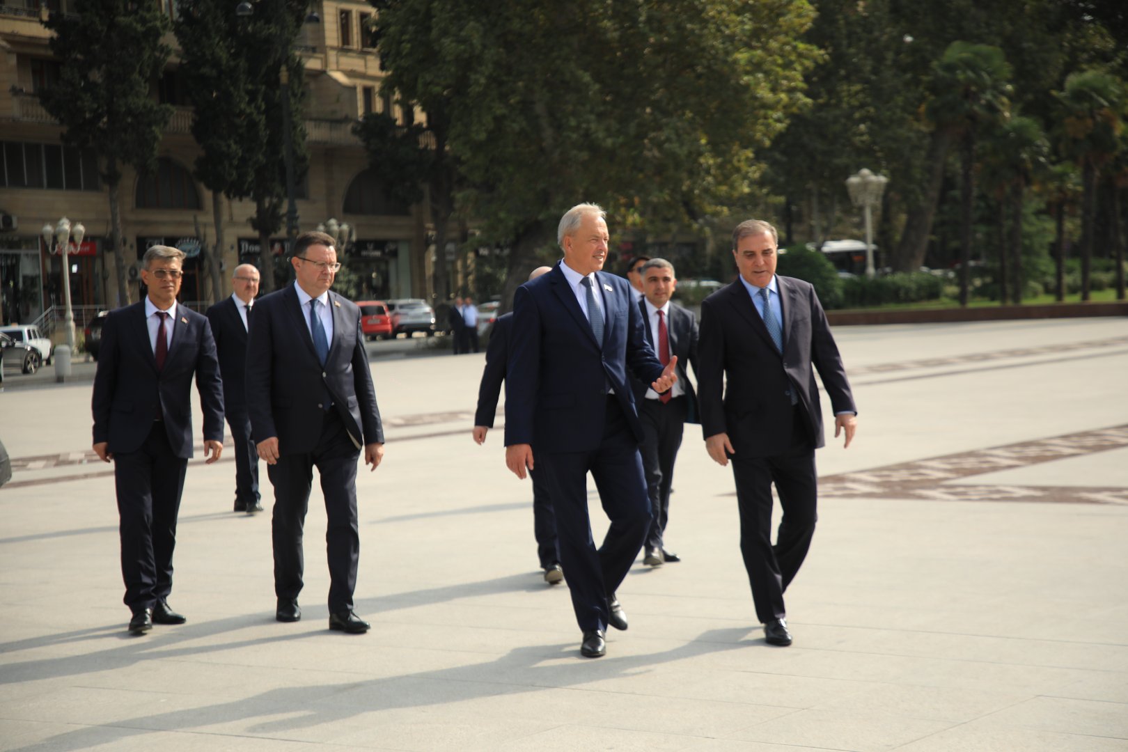 Belaruslu nümayəndələr Gəncə Avtomobil Zavodunda istehsal prosesi ilə tanış olublar (FOTO)