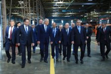Belaruslu nümayəndələr Gəncə Avtomobil Zavodunda istehsal prosesi ilə tanış olublar (FOTO)