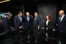Belaruslu nümayəndələr Gəncə Avtomobil Zavodunda istehsal prosesi ilə tanış olublar (FOTO)