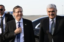 İsrail Prezidenti İsxak Hersoq Azərbaycana səfərə gəlib (FOTO)
