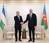 Prezident İlham Əliyev Özbəkistan Prezidenti ilə görüşüb (FOTO/VİDEO) (YENİLƏNİB)