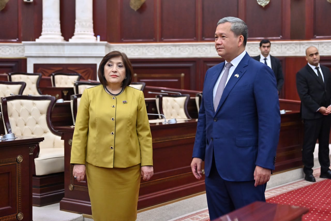 Azərbaycan və Kambocanın beynəlxalq təşkilatlar çərçivəsində qarşılıqlı dəstəyi barədə fikir mübadiləsi aparılıb (FOTO)