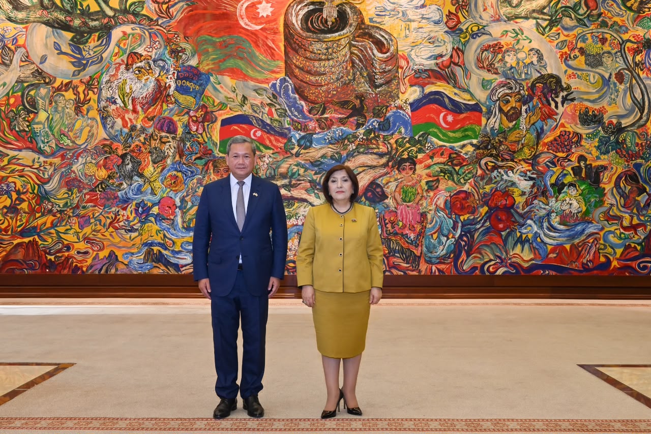 Azərbaycan və Kambocanın beynəlxalq təşkilatlar çərçivəsində qarşılıqlı dəstəyi barədə fikir mübadiləsi aparılıb (FOTO)