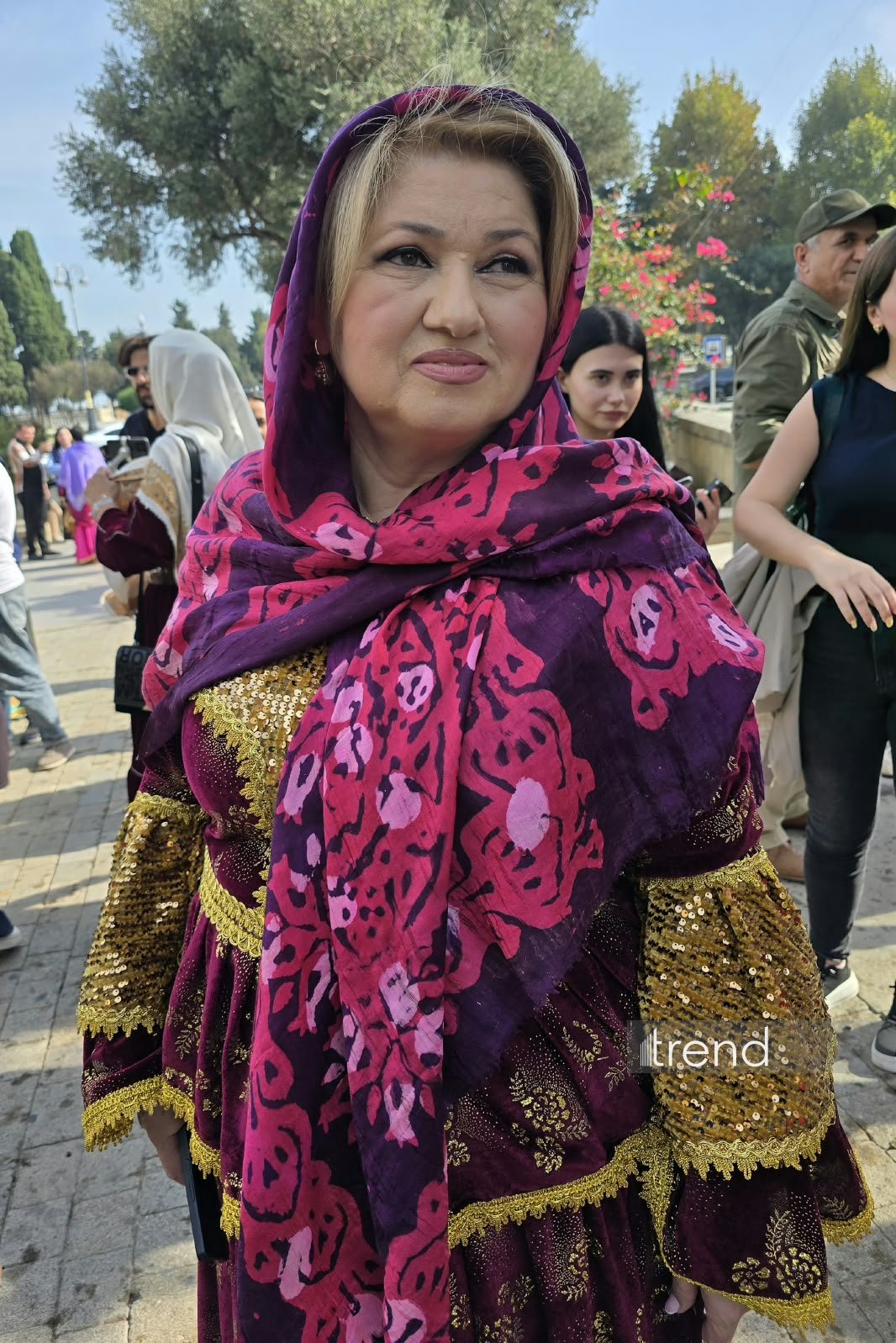 İçərişəhərdə rəngarəng "Kəlağayı" yürüşü start götürüb (FOTO)