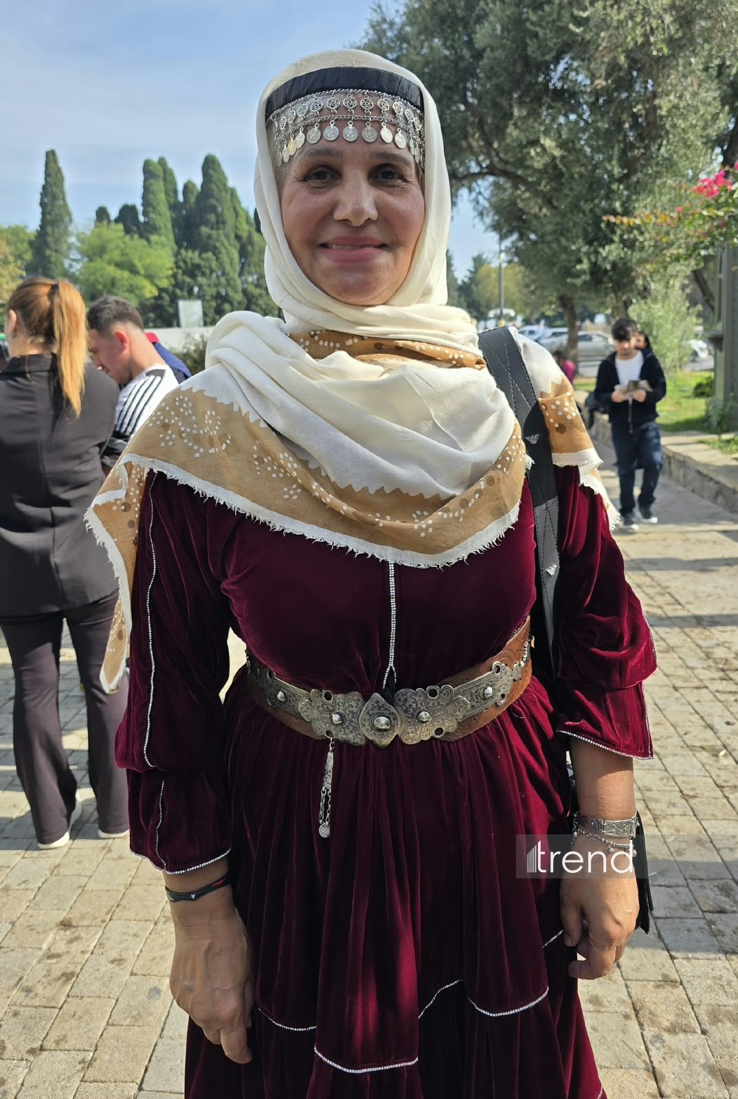 İçərişəhərdə rəngarəng "Kəlağayı" yürüşü start götürüb (FOTO)