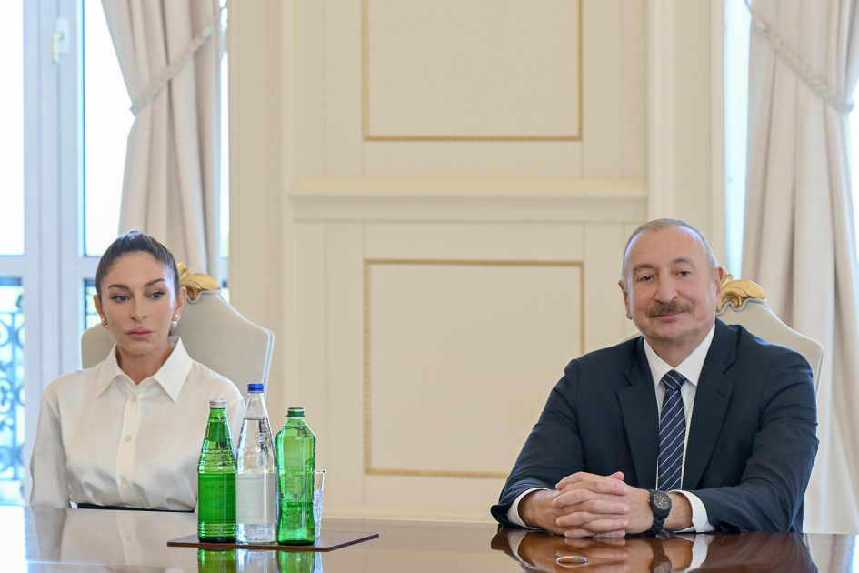 Prezident İlham Əliyev və Birinci xanım Mehriban Əliyeva Vyetnamın Vitse-prezidenti ilə görüşüblər (FOTO/VİDEO)