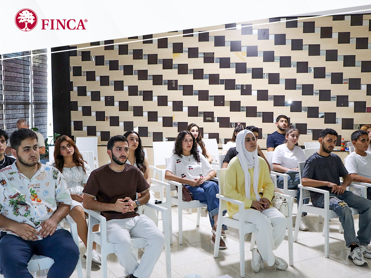 FINCA Azərbaycan Lənkəranda maliyyə savadlılığı təlimi və müştərilərlə görüş keçirib (FOTO)