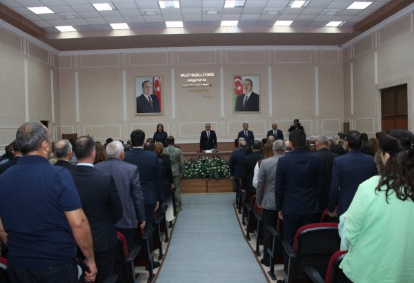 Səbaildə Prezident İlham Əliyevin YAP-ın VIII Qurultayındakı nitqindən irəli gələn vəzifələrə həsr olunmuş müşavirə keçirilib (FOTO)