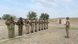 Ehtiyatda olan xüsusi təyinatlılar təlimlərə cəlb olunub (FOTO)