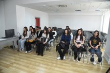 BDU tələbələri ilə zərərli xarici təsirlər və informasiya təhdidləri müzakirə olunub (FOTO/VİDEO)