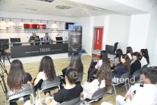 BDU tələbələri ilə zərərli xarici təsirlər və informasiya təhdidləri müzakirə olunub (FOTO/VİDEO)
