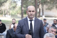 Xaçmaz Rayon İcra Hakimiyyətinin başçısı Elnur Rzayev Yalama kəndində vətəndaşların müraciət və təkliflərini dinləyib (FOTO)