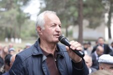 Xaçmaz Rayon İcra Hakimiyyətinin başçısı Elnur Rzayev Yalama kəndində vətəndaşların müraciət və təkliflərini dinləyib (FOTO)