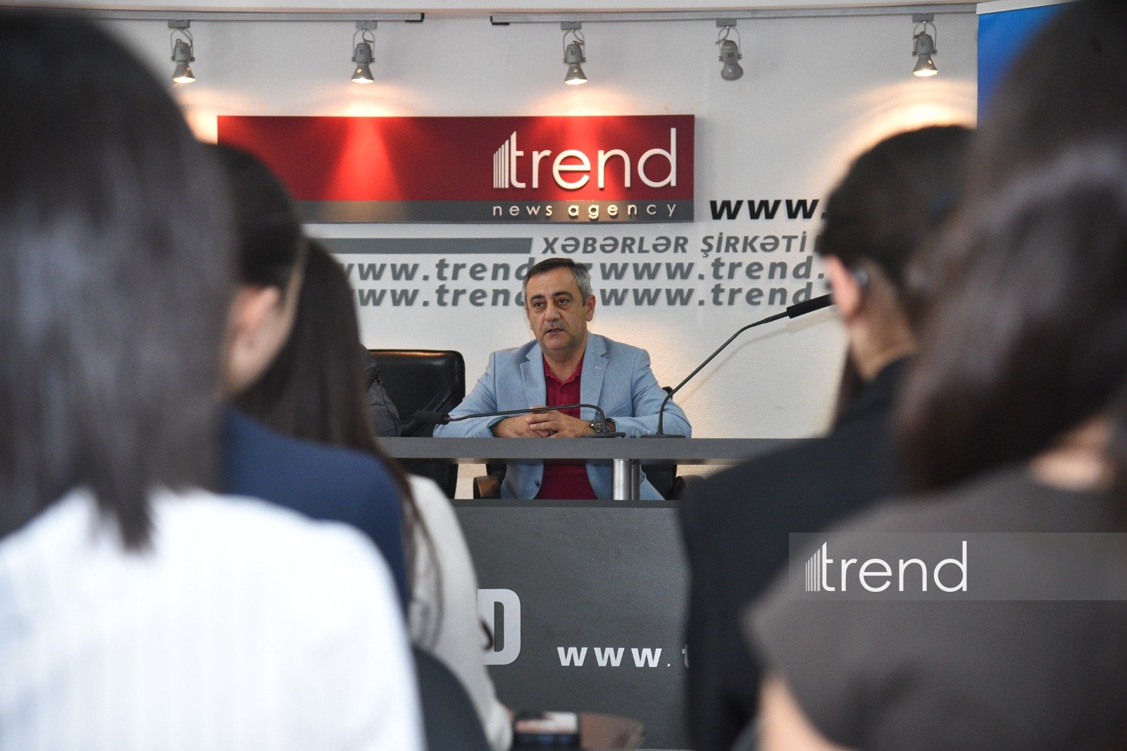 BDU tələbələri ilə zərərli xarici təsirlər və informasiya təhdidləri müzakirə olunub (FOTO/VİDEO)