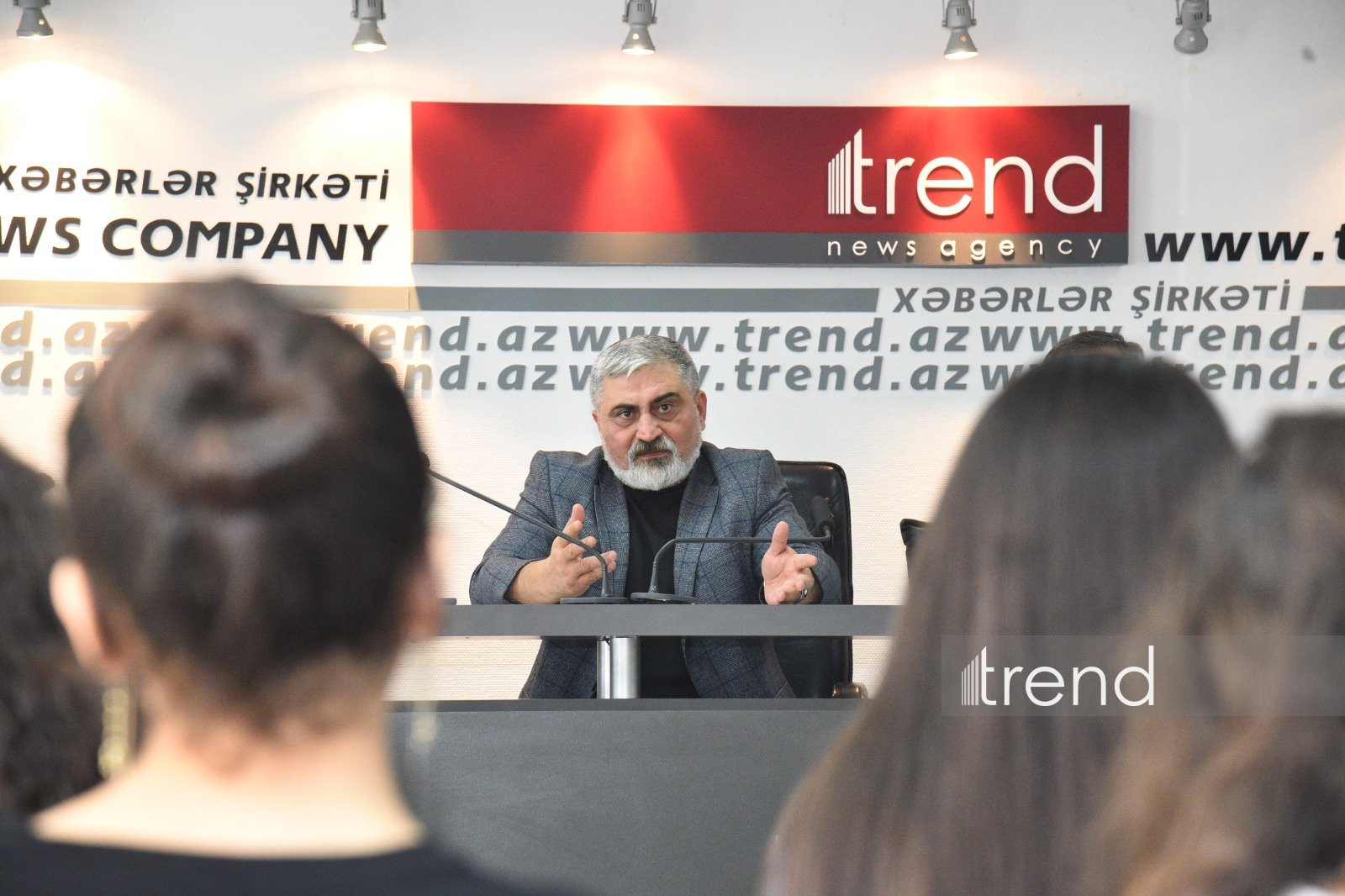 BDU tələbələri ilə zərərli xarici təsirlər və informasiya təhdidləri müzakirə olunub (FOTO/VİDEO)
