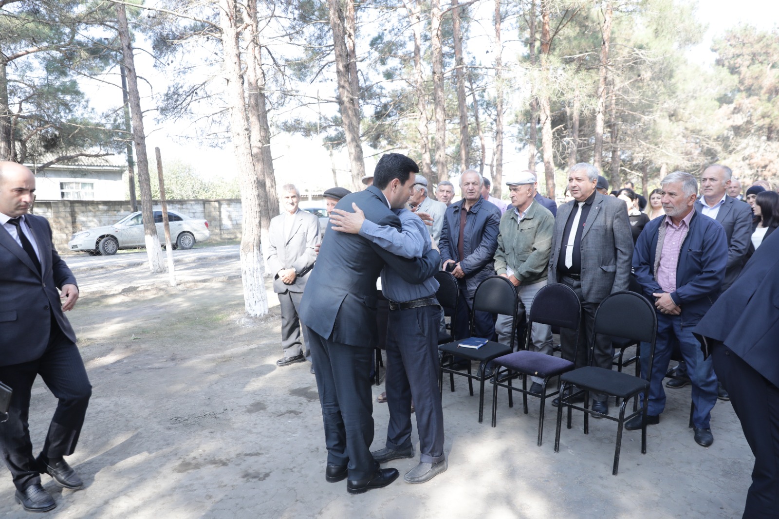 Xaçmaz Rayon İcra Hakimiyyətinin başçısı Elnur Rzayev Yalama kəndində vətəndaşların müraciət və təkliflərini dinləyib (FOTO)