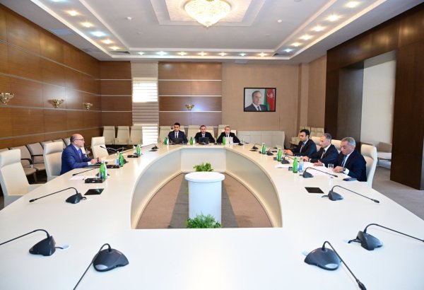 Rəşad Nəbiyev Qəbələdə vətəndaşları qəbul edib (FOTO)