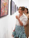 Alyona Əliyeva Anar Hüseynzadənin "O" adlı sərgisindən görüntülər paylaşıb (FOTO)