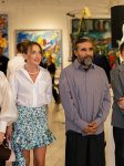 Alyona Əliyeva Anar Hüseynzadənin "O" adlı sərgisindən görüntülər paylaşıb (FOTO)