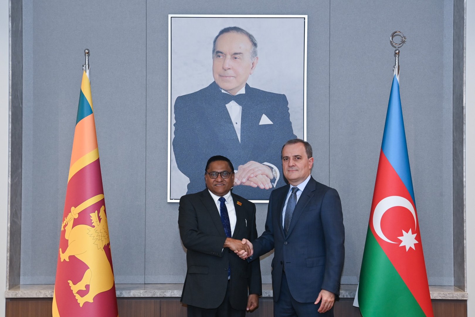 Azərbaycan və Şri-Lanka turizm, təhsil və enerji sahələrində əməkdaşlığı genişləndirməyi müzakirə edib (FOTO)