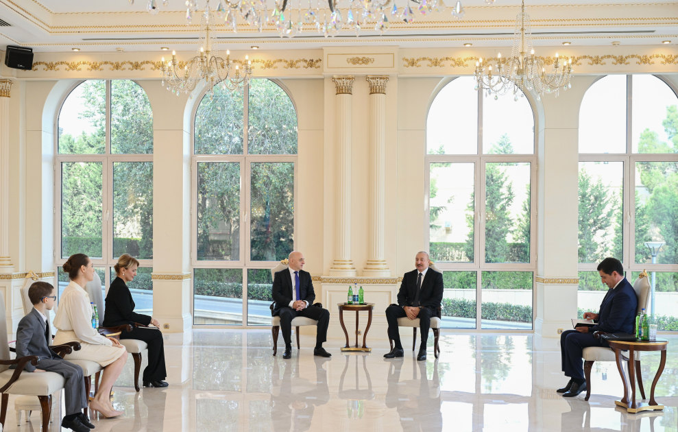 Prezident İlham Əliyev Gürcüstanın ölkəmizdə yeni təyin olunmuş səfirini qəbul edib (FOTO/VİDEO)