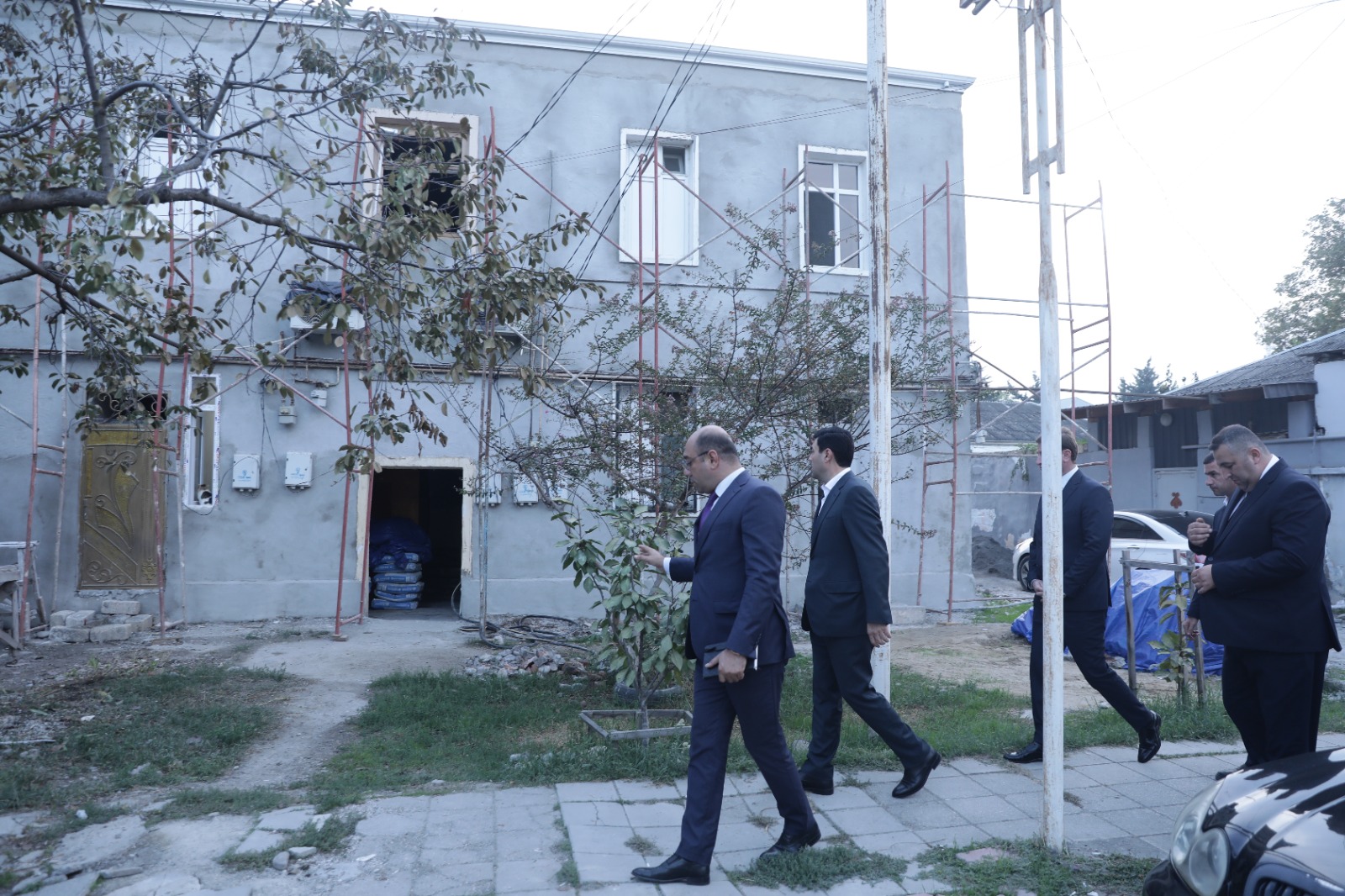 Xaçmaz rayonunda "Şəhərsalma və Memarlıq İli” çərçivəsində çoxmənzilli binalarda əsaslı təmir işləri aparılır (FOTO)