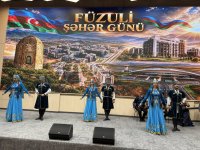 Füzulidə Şəhəri Günü münasibətilə konsert proqramı keçirilib (FOTO)
