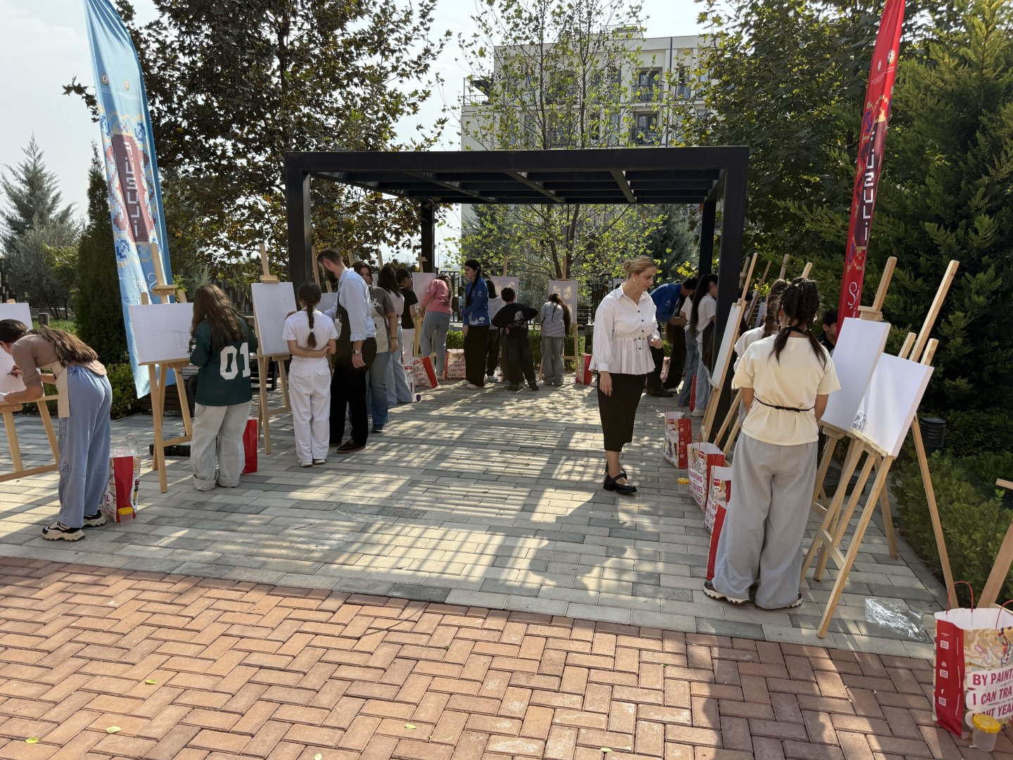 Füzulidə uşaqlar üçün rəssamlıq üzrə ustad dərsləri keçirilib (FOTO)