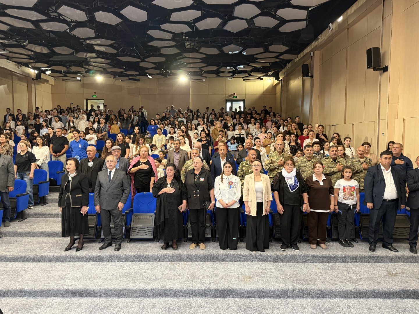 Füzulidə Şəhəri Günü münasibətilə konsert proqramı keçirilib (FOTO)