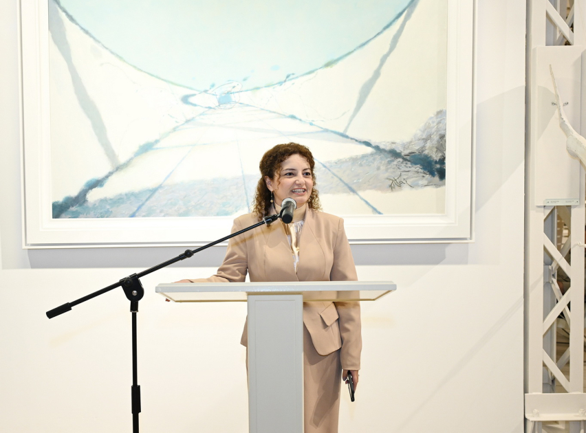 Müasir İncəsənət Muzeyində Anar Hüseynzadənin “O” adlı fərdi sərgisi açılıb (FOTO)
