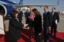 Milli Məclisin sədri Sahibə Qafarova Qırğız Respublikasına səfərə gəlib (FOTO)