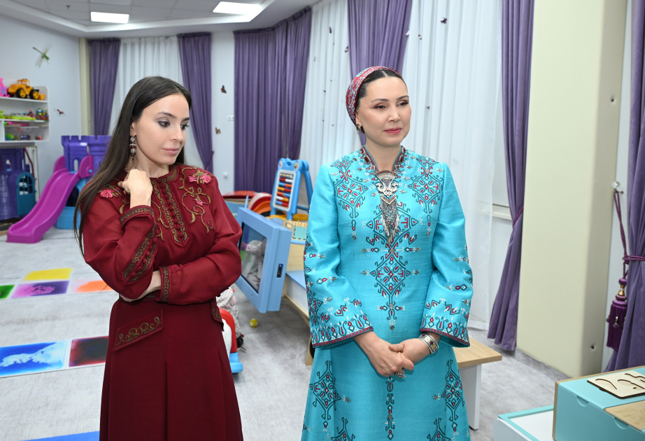 Leyla Əliyeva Arkadağ şəhərində Uşaq Sağlamlığı və Reabilitasiya Mərkəzinin fəaliyyəti ilə tanış olub (FOTO)