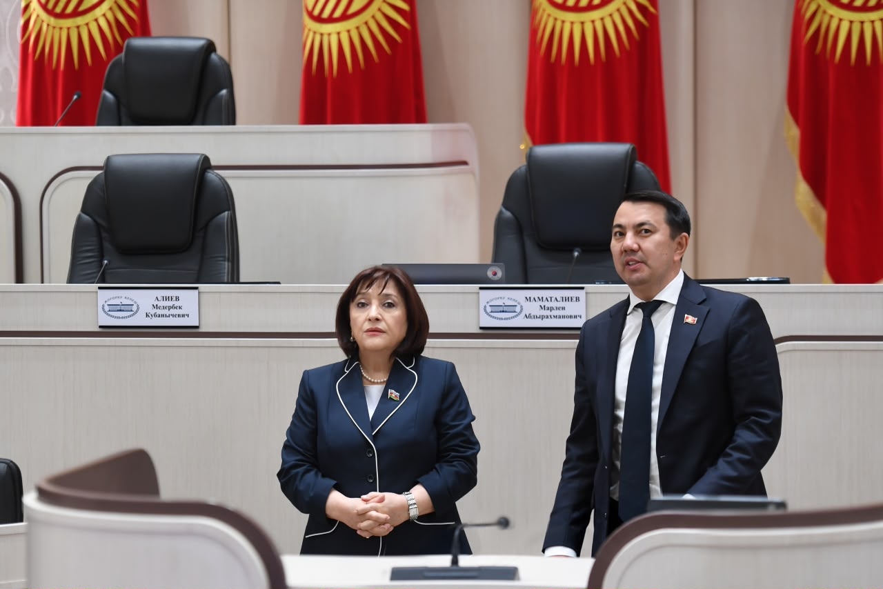 Azərbaycan-Qırğızıstan münasibətlərinin müttəfiqlik səviyyəsində inkişafı müzakirə edilib (FOTO)