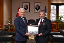 Anadolu Universitetində Azərbaycanın dövlət müstəqilliyinin bərpasının 35 illiyinə həsr olunan beynəlxalq konqres keçirilib (FOTO)