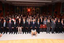 Anadolu Universitetində Azərbaycanın dövlət müstəqilliyinin bərpasının 35 illiyinə həsr olunan beynəlxalq konqres keçirilib (FOTO)