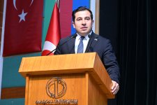 Anadolu Universitetində Azərbaycanın dövlət müstəqilliyinin bərpasının 35 illiyinə həsr olunan beynəlxalq konqres keçirilib (FOTO)