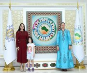 Leyla Əliyeva Arkadağ şəhərində Oğulcahan Atabayeva ilə görüşüb (FOTO)