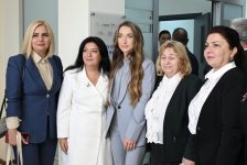 Alyona Əliyeva Mədəniyyət və Sənətkarlıq üzrə Bakı Dövlət Peşə Təhsili Mərkəzində inklüziv təlim və tədris mərkəzinin açılışında iştirak edib (FOTO)