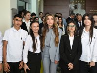 Alyona Əliyeva Mədəniyyət və Sənətkarlıq üzrə Bakı Dövlət Peşə Təhsili Mərkəzində inklüziv təlim və tədris mərkəzinin açılışında iştirak edib (FOTO)