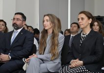 Alyona Əliyeva Mədəniyyət və Sənətkarlıq üzrə Bakı Dövlət Peşə Təhsili Mərkəzində inklüziv təlim və tədris mərkəzinin açılışında iştirak edib (FOTO)