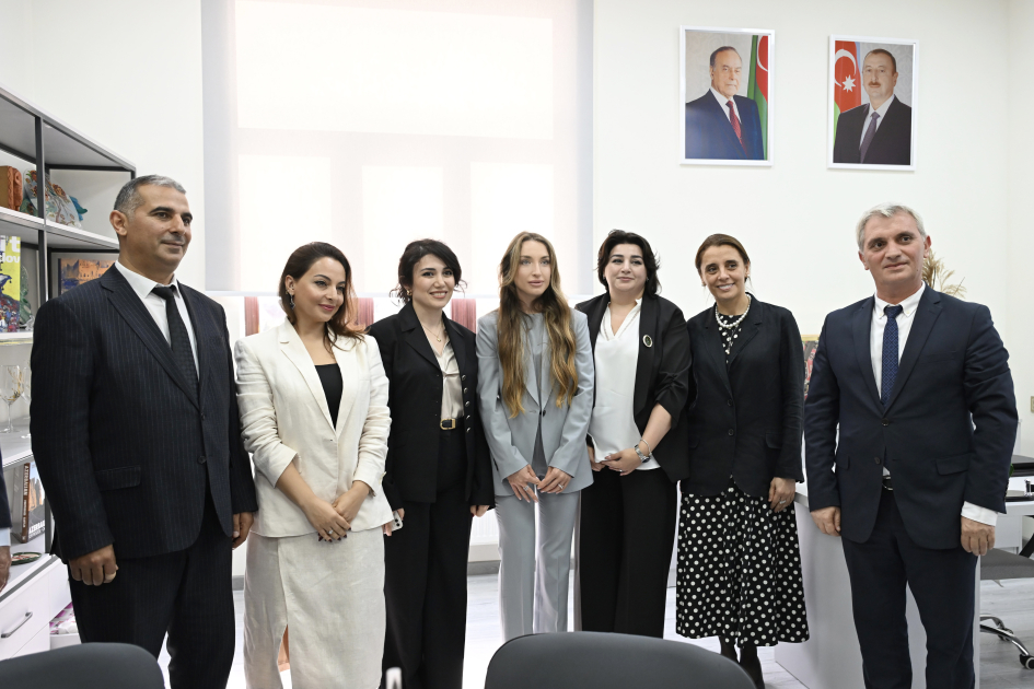 Alyona Əliyeva Mədəniyyət və Sənətkarlıq üzrə Bakı Dövlət Peşə Təhsili Mərkəzində inklüziv təlim və tədris mərkəzinin açılışında iştirak edib (FOTO)