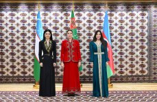 Aşqabadda Leyla Əliyevanın, Oğulcahan Atabayevanın və Saida Mirziyoyevanın üçtərəfli görüşü olub (FOTO)