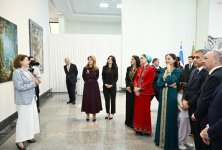Heydər Əliyev Fondunun vitse-prezidenti Leyla Əliyeva Aşqabadda MAMA “Ana təbiət” beynəlxalq incəsənət sərgisinin açılışında iştirak edib (FOTO)