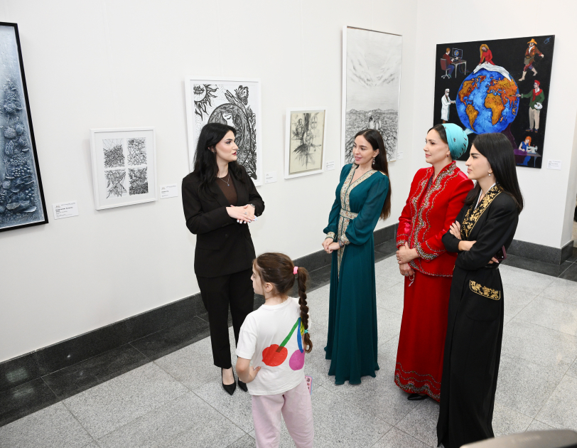 Heydər Əliyev Fondunun vitse-prezidenti Leyla Əliyeva Aşqabadda MAMA “Ana təbiət” beynəlxalq incəsənət sərgisinin açılışında iştirak edib (FOTO)