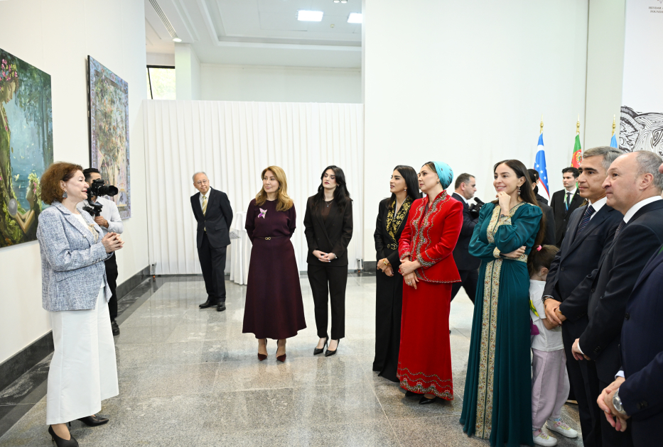 Heydər Əliyev Fondunun vitse-prezidenti Leyla Əliyeva Aşqabadda MAMA “Ana təbiət” beynəlxalq incəsənət sərgisinin açılışında iştirak edib (FOTO)