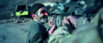 Hikmət Rəhimov “44” filminin çəkilişlərindən danışıb: Qarlı küçədə hava beton tikilinin içindən daha isti idi (FOTO)