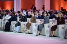 Heydər Əliyev Fondunun vitse-prezidenti Leyla Əliyeva Səmərqənddə Uşaqların rifahına investisiya mövzusunda Ümumdünya Sammitinin açılış mərasimində iştirak edib (FOTO)