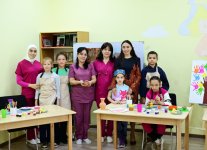 Heydər Əliyev Fondunun vitse-prezidenti Leyla Əliyeva Səmərqənddə xüsusi qayğıya ehtiyacı olan uşaqlar üçün yaradılan mərkəzlərin fəaliyyəti ilə tanış olub (FOTO)